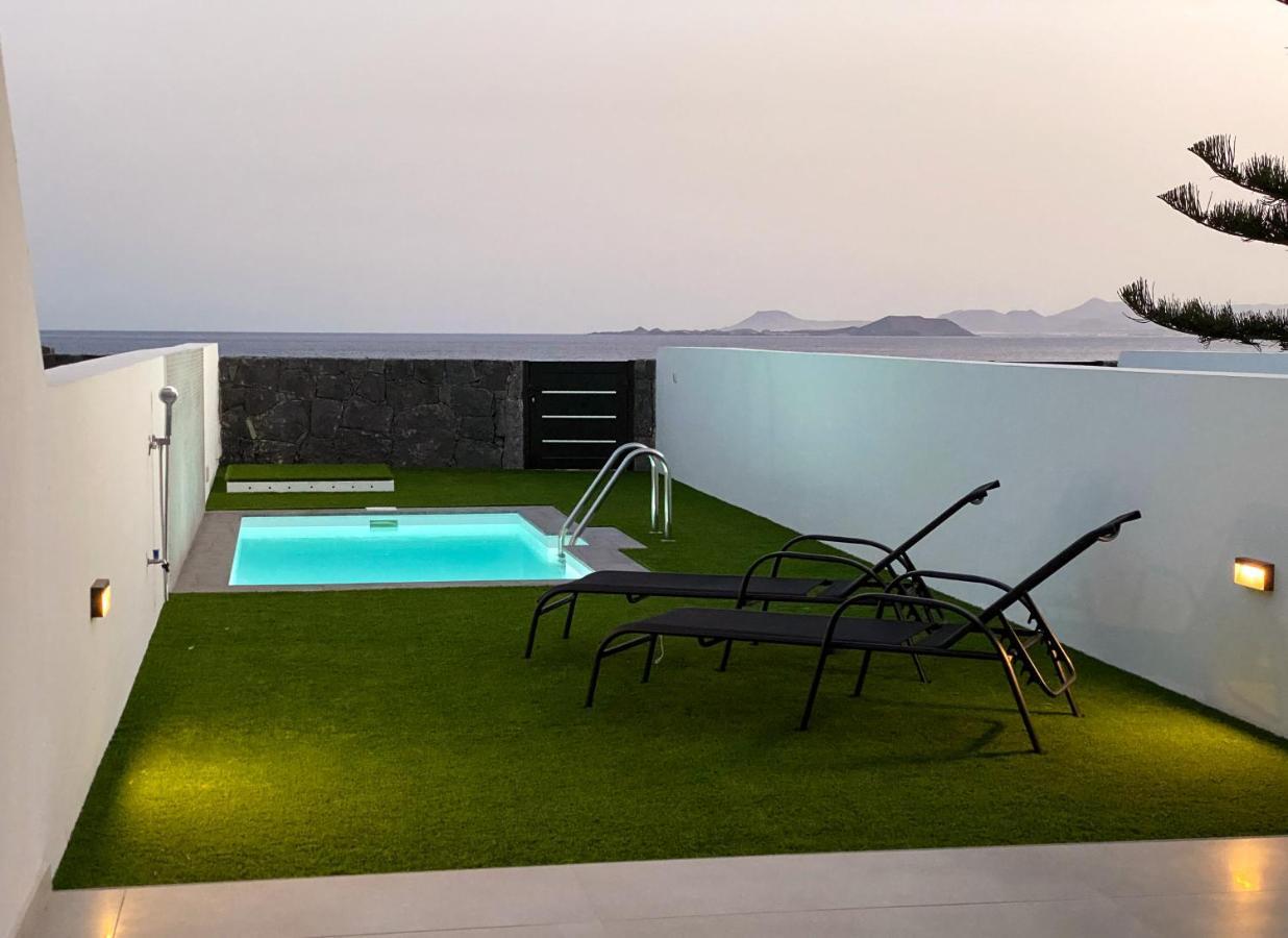 Marina Suites 8 Playa Blanca  Exterior photo